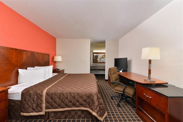 AMERICAS BEST VALUE INN (Grove Level)